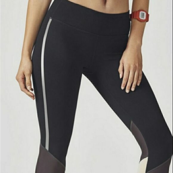 Fabletics Salma Side Reflective stripe leggings crop mesh colorblock Yoga - Picture 1 of 6